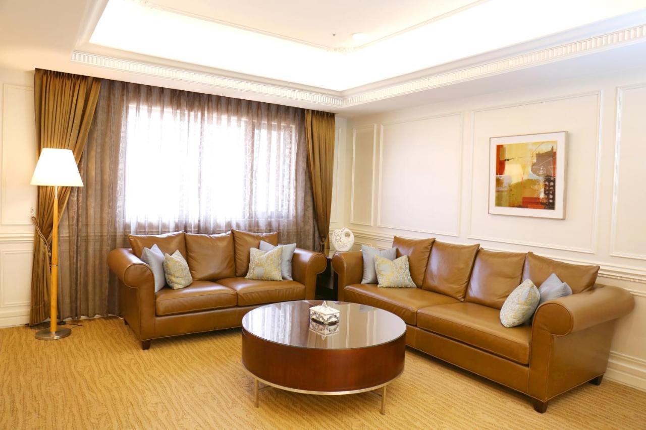 Fushin Hotel - Tainan Esterno foto