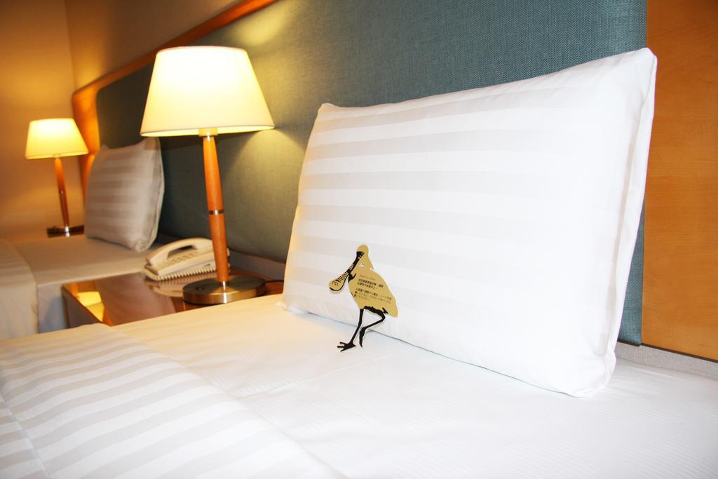 Fushin Hotel - Tainan Esterno foto